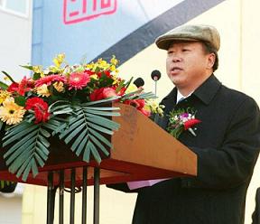 法因数控董事长在新厂庆典上致辞