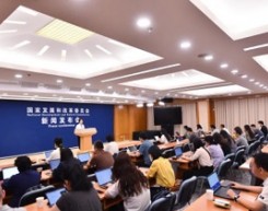 国家发展改革委：电力迎峰度夏需促进风、光、核电多发多用