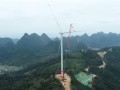 100MW！广西融安白云岭风电场四期项目首台风机顺利吊装完成