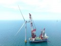 百米高空“穿针引线”！申能海南CZ2海上风电项目首台12MW风机吊装告捷